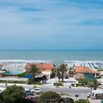 Hotel Montecarlo