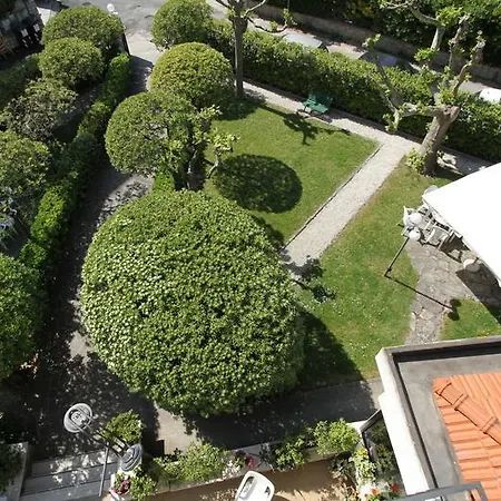 Montecarlo 3* Lido di Camaiore