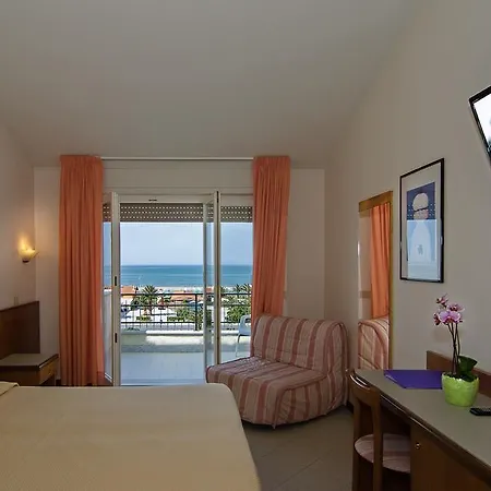 Hotell Montecarlo 3*