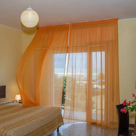 Hotell Montecarlo Lido di Camaiore
