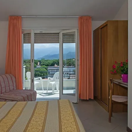 Hotell Montecarlo Lido di Camaiore